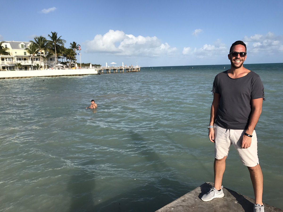 eliofogliadj's tweet photo. Che posto fantastico le isole Keys #amazing #ocean #nofilter #keysisland #keysislands #america #usa #smile #keywest #florida https://t.co/5VLBjUeW5P