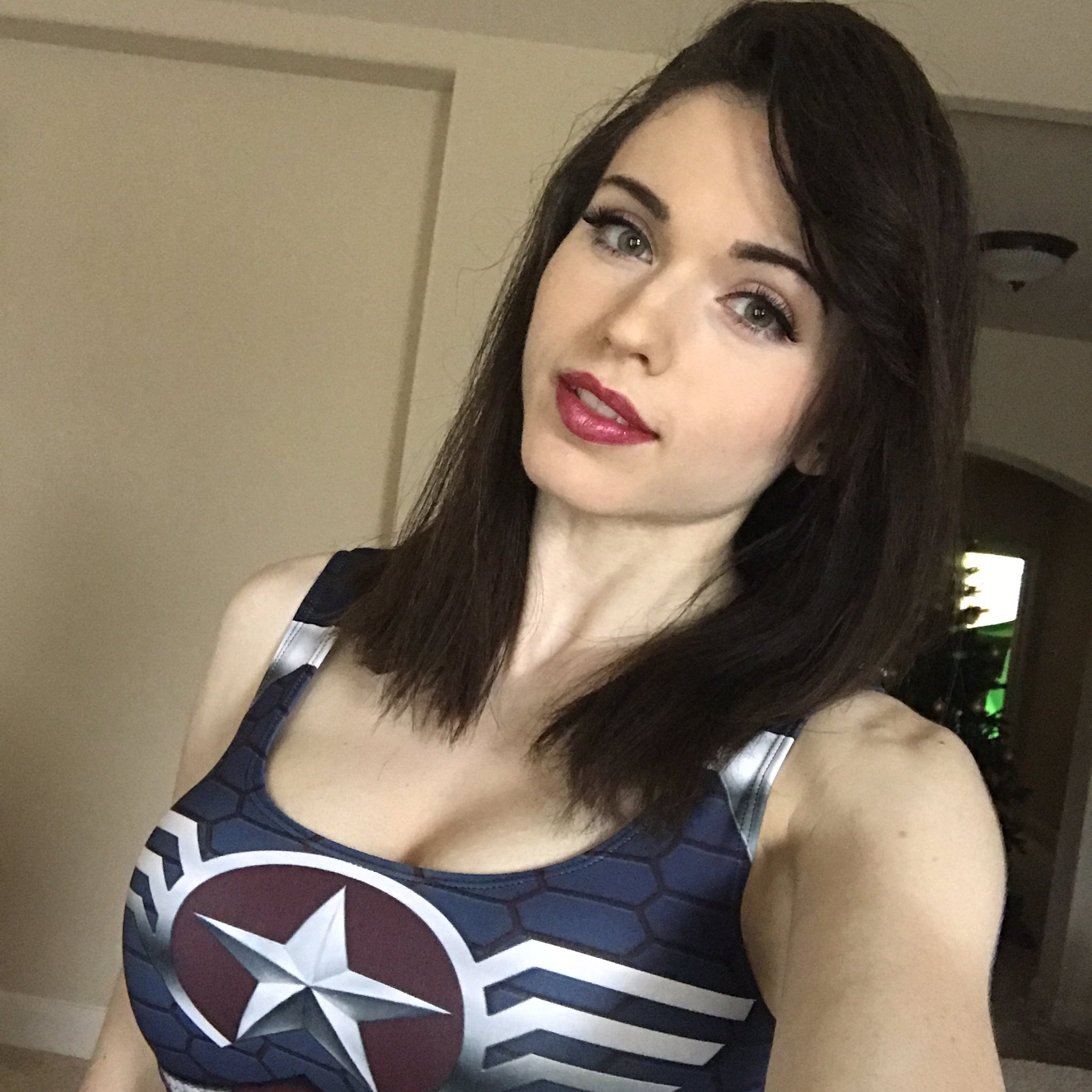Twitch.tv/amouranth. 😎. 