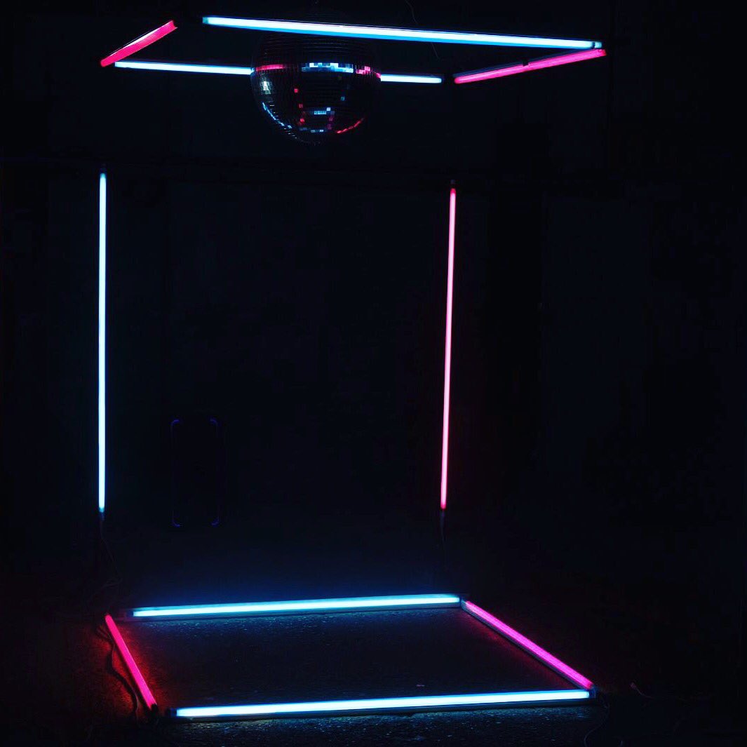 DirectorAce's tweet image. Last Night Music Video Setup! Directed by me Gaffered by @run__light &amp;amp; @sebastiannowell 🔥😎🎬 #Director #Film #FilmMaking #Actor #MusicVideo