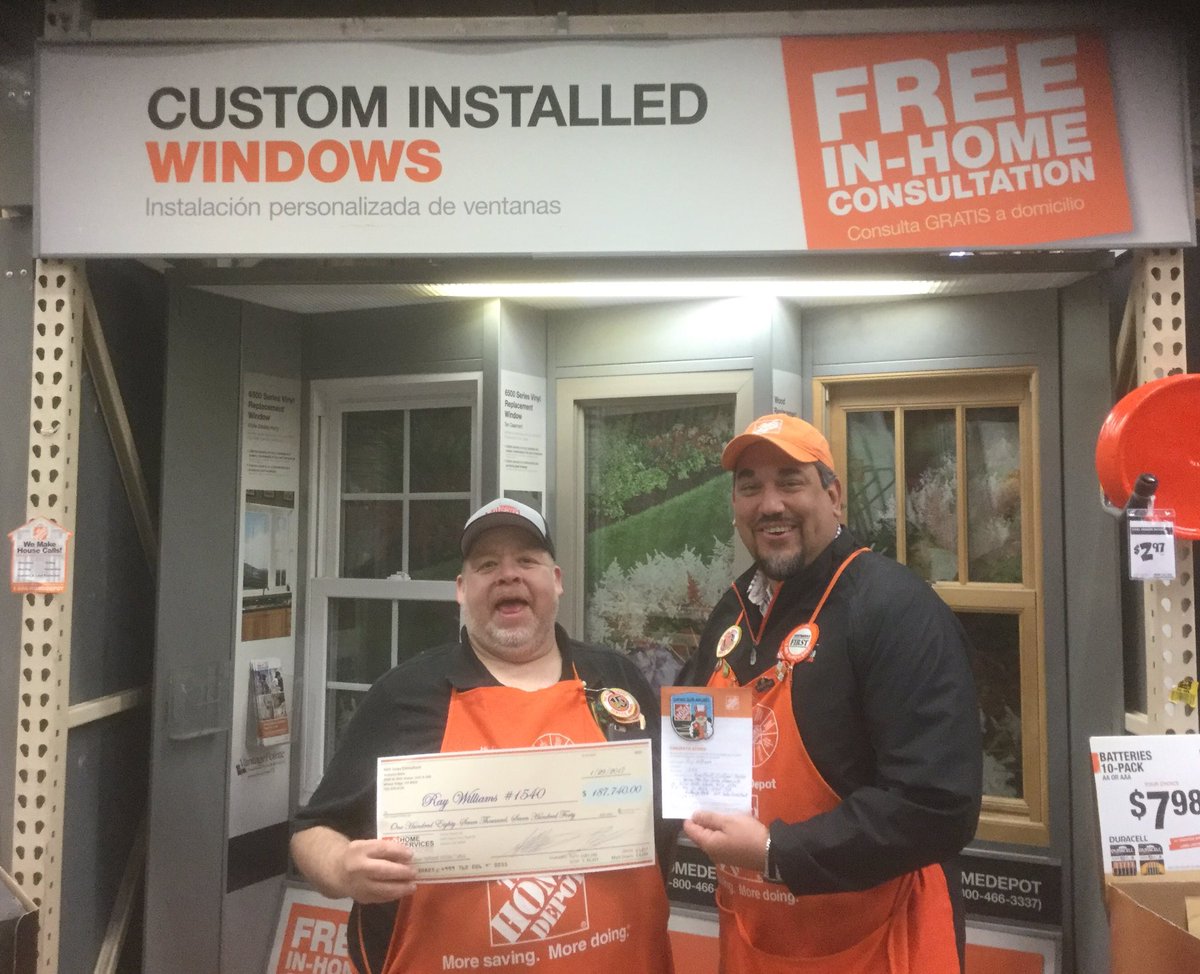 Anthony_BelloHD's tweet photo. @1540 Ray was the #1 Assoiciate in HDE Sales at $187,740 and 175% Comp for 2016. GREAT JOB! https://t.co/yQsmt9IRAi