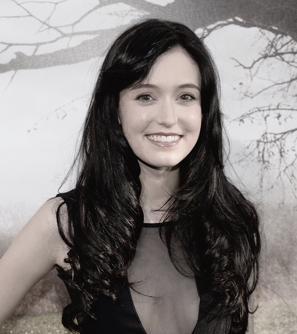   Happy birthday to the young actress Hayley McFarland! ¡Feliz cumpleaños 