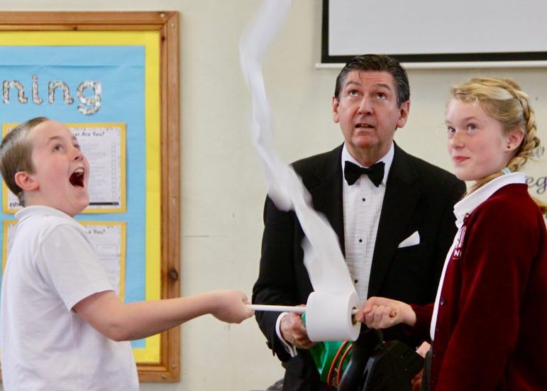 <a href="/JamesBoffin/">James Boffin</a>, science superspy, made a non-secret and very entertaining appearance at @WPPrimary bit.ly/2nMmHew