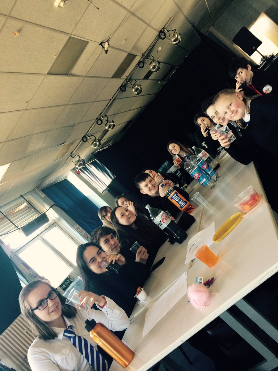 BurntOutRecord1's tweet photo. One week since our 10th Anniversary Extravaganza and The Team had a great meeting to talk about our great 3 days of gigs! #10YearsOfGigging https://t.co/mLGGQa9uTc