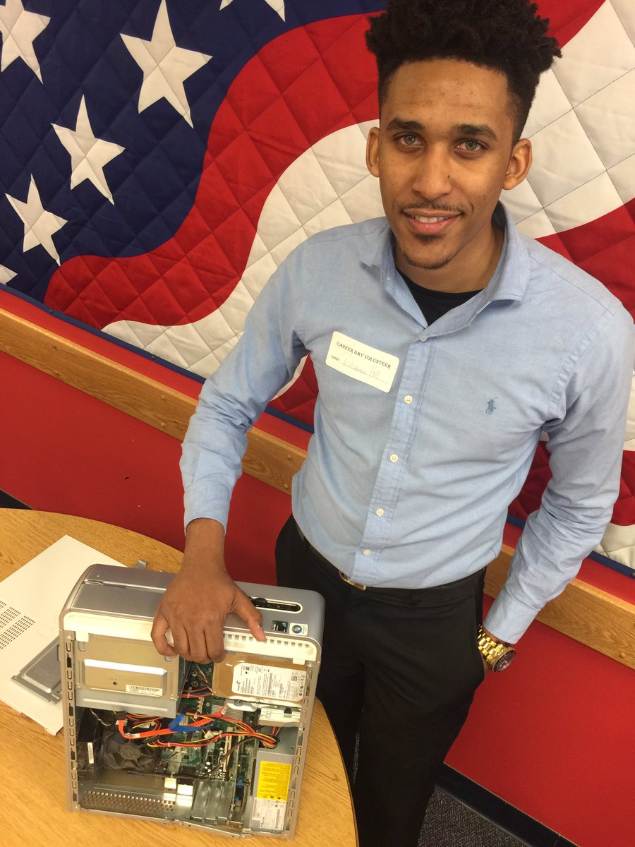 JeniferSchool's tweet photo. Wow, this what the inside of a computer looks like stated a 1st grader to Mr. Hill who works IT during Career Day. https://t.co/1J8E0I69ck