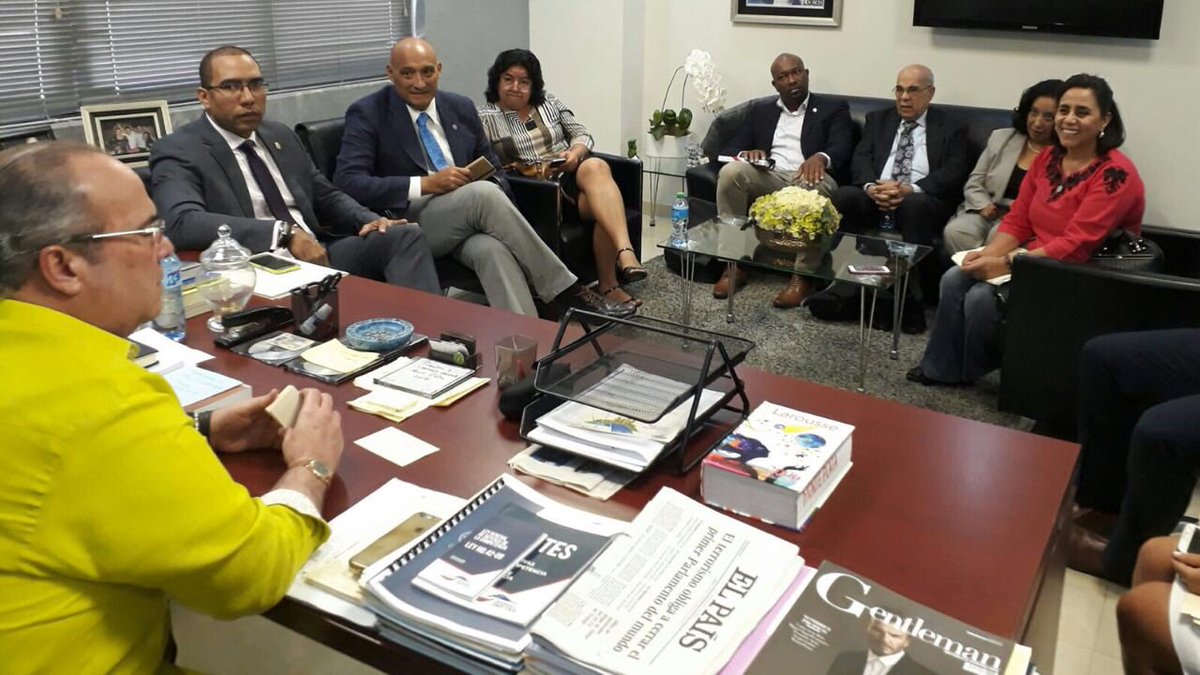 ALCsinhambre tweet media