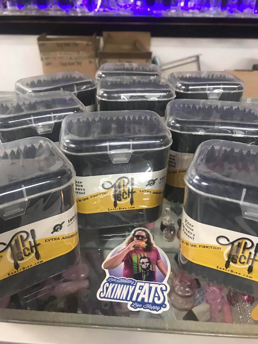 HOUSEOFSMOKES's tweet image. Eat at @EatSkinnyFats and keep your quartz clean with #tiptech