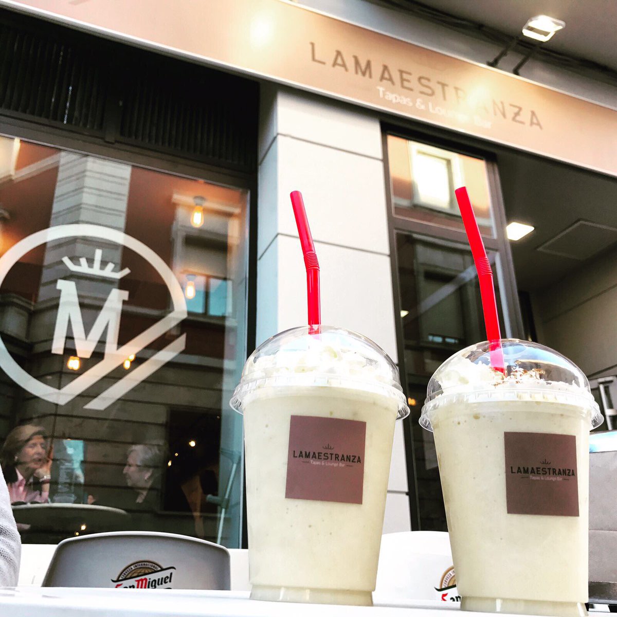 LMaestranza's tweet photo. Desde hoy ya puedes disfrutar de los Smoothies de fruta natural o de los Frapuccinos en nuestra Terraza de verano!! https://t.co/FxaR8FdVQZ