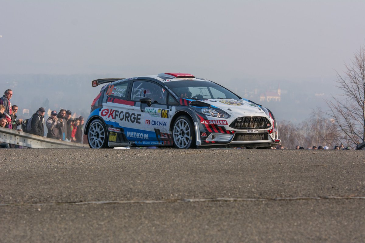 szeja_rallyteam's tweet photo. #gkforgemetkomrallyteam #braciaSzeja #gkforge #grupametkom #satjam #orsakrallysport #millersoilscz #rally #motorsport #czechrally #fiestar5 https://t.co/dbNK6USb6Y
