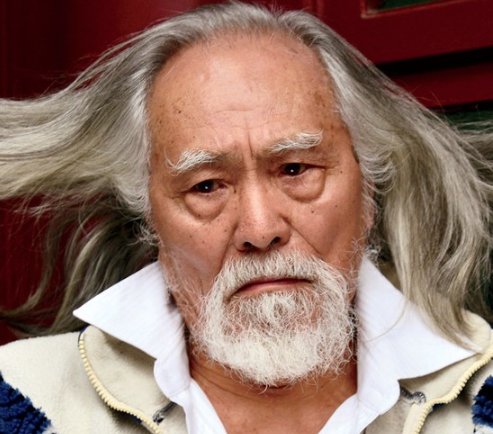 Nuverz's tweet photo. GQ reveals the secrets behind Wang Deshun, the most famous 80-year-old model in the world #modeling https://t.co/OZjck30Ori