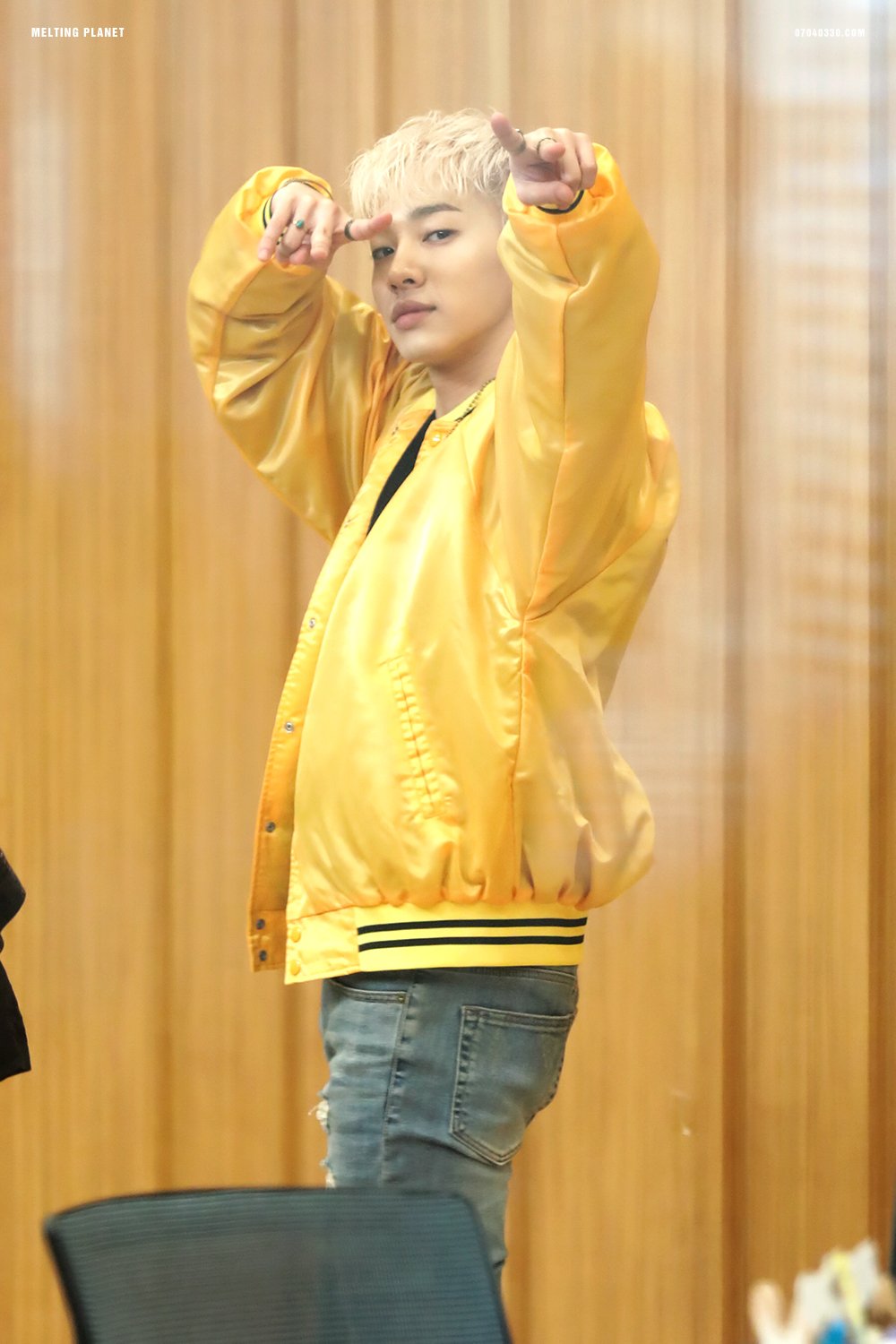C8GvF4kVwAQUP8c.jpg:large