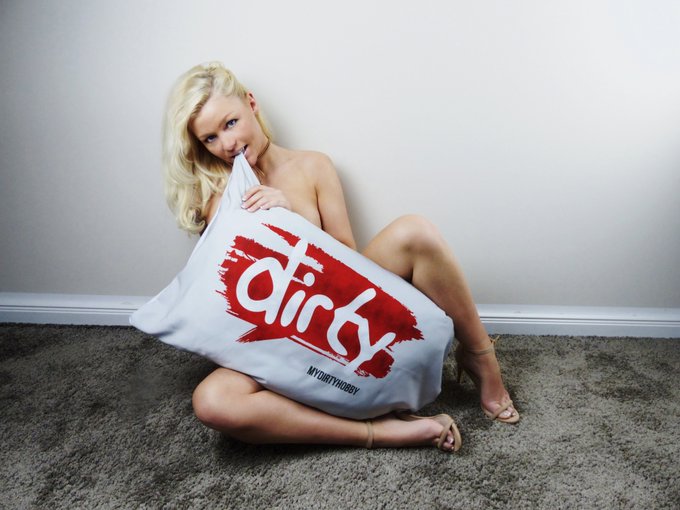 macht euch einen #dirty Abend!!  i ❤️ #mydirtyhobby https://t.co/7GWOX3igpD<a href="/tag/dirty"class="tags">#dirty</a><a href="/tag/mydirtyhobby"class="tags">#mydirtyhobby</a>