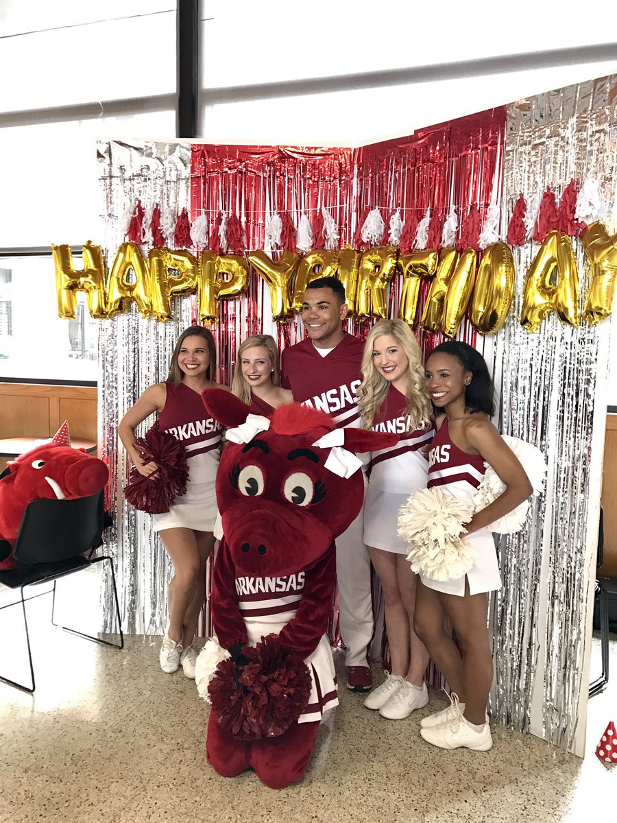 Arkansas Alumni Association tweet media