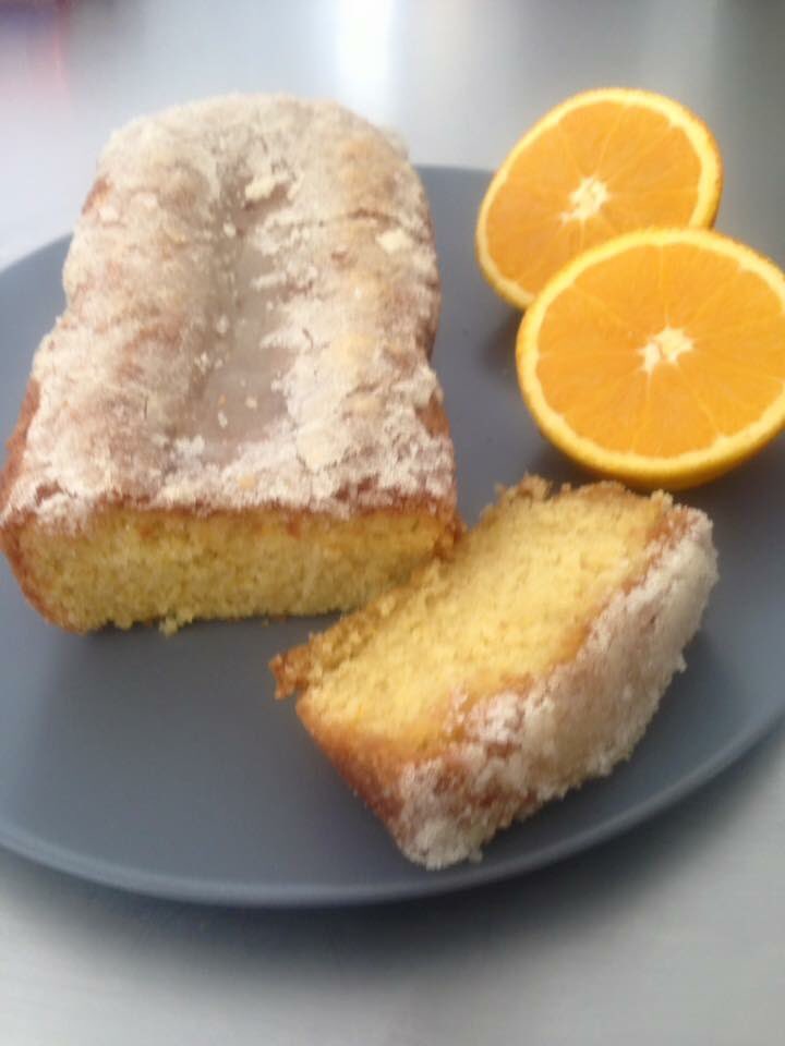 StokoeMedia's tweet photo. Cakes and scones to die for. There's good coffee too! Give 'em a follow and drop in to say hello @willowswhitby #whitbyhour #ryedalehour https://t.co/4eFrsQUPCr
