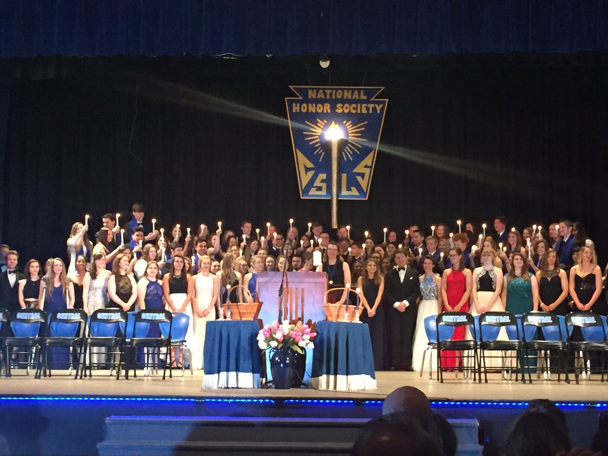 CHS_Indians's tweet photo. Congratulations members and new inductees of the National Honor Society! https://t.co/CeRzVOqygh