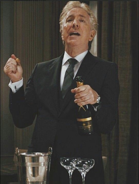 GeneralPotter's tweet image. Our new name page is Alan Rickman's army. I like so much this name and I chose this name because Alan was a good man and an excelent actor