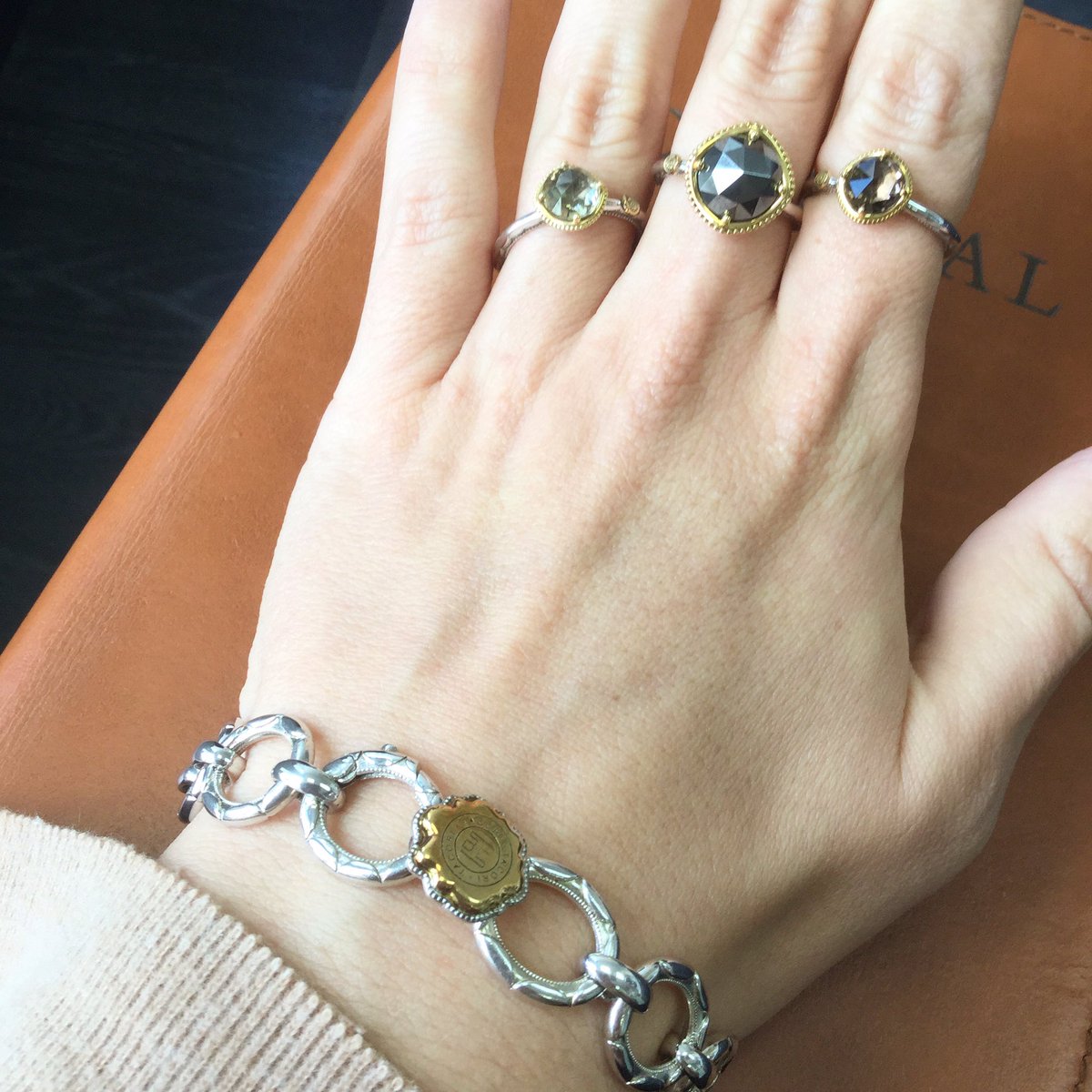 Icing On The Ring tweet media