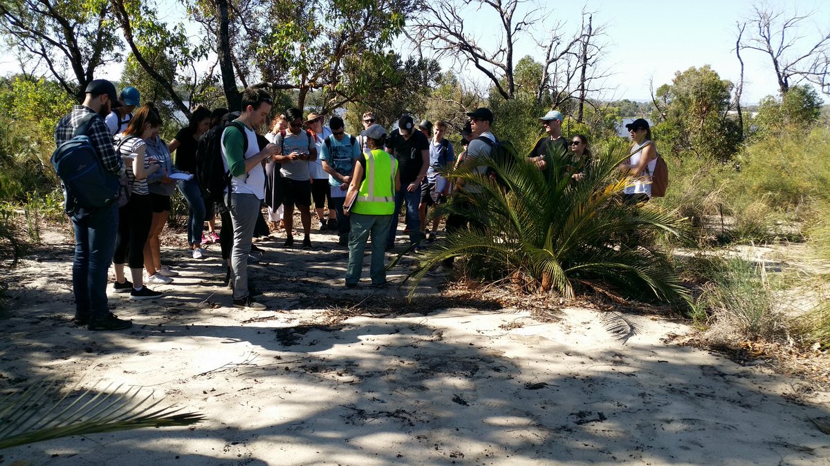joe__fontaine's tweet photo. #murdochuni env restoration students get real world lessons in land mngmt on field trips.
 #env334 #ecology
@VetLifeScience @MurdochUni https://t.co/F0qsGS9jib