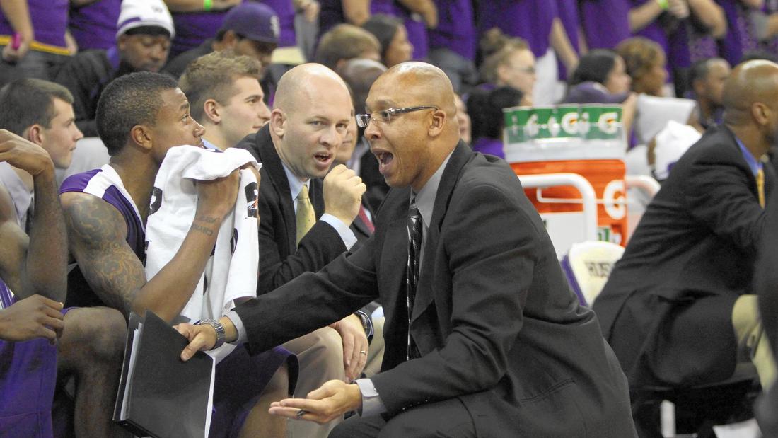 hartfordcourant's tweet photo. .@UConnMBB Insider: New Ollie assistant Raphael Chillious ready to hunt down some recruits https://t.co/cq3tU8nNlW #UConnMen https://t.co/TLn3w37T0V