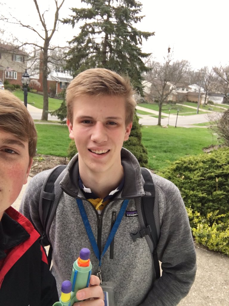 HangNBang1's tweet photo. Devan Downey makes appearance in Purple Country as Kendall of @HangNBang1 gets Keyes of @GeeberFever @Bombernerf17 https://t.co/RMbcZ1qiyY