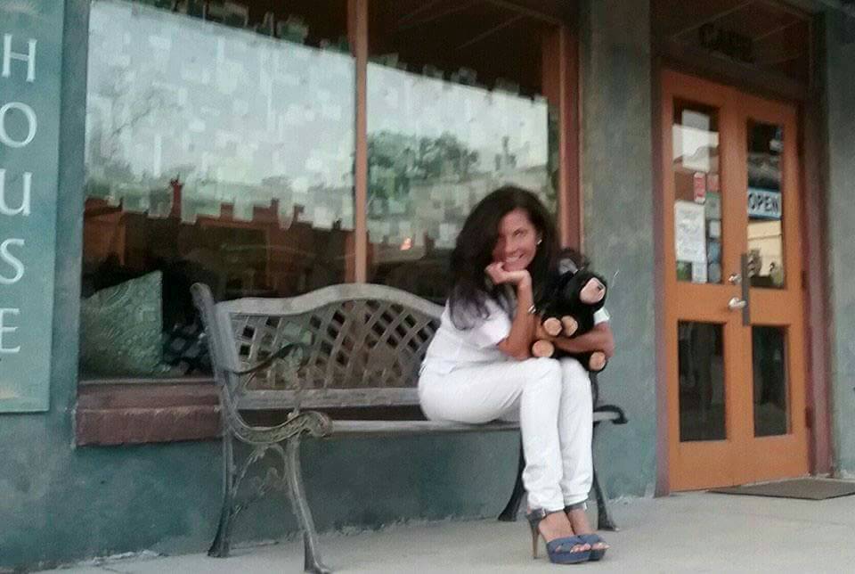 oneprotestinc's tweet photo. Our friend, bear defender Katrina Shadix is hosting a talk on the #flbearhunt and bear proof cans in Orlando 4/19 https://t.co/hgPk9qZrOh https://t.co/54O1LwMAee