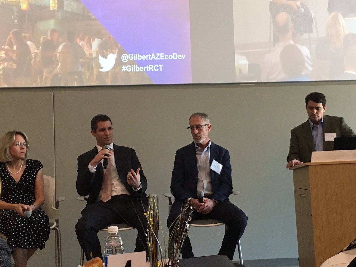 GilbertAZMayor's tweet photo. Learning from our esteemed panelists today on creative office space and economic development trends #GilbertRCT #chooseGilbert https://t.co/tKbru3xsfU