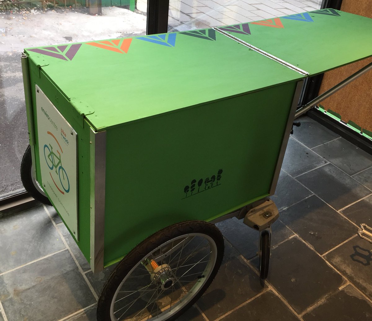 A great BIG thank you to <a href="/MalenkaKatrina/">Malenka Originals</a> You really brightened up our BikeMobile! #ahappiercommute #chalkpaint