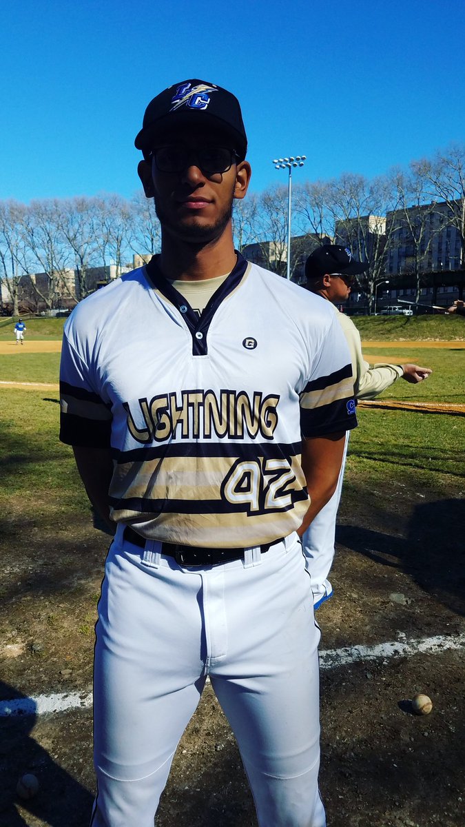 LehmanSports's tweet photo. New uniform for baseball tonight ☇☇ #Chargedup #Lightningzone https://t.co/hwUgAyFXaF