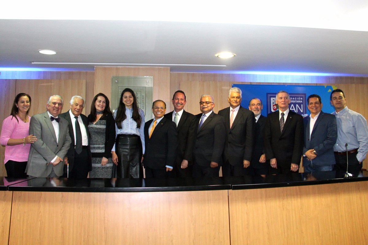 USanMartinCO's tweet photo. Comunidad Sanmartiniana recibe con gran alegría la noticia de que se podrá realizar matrículas de nuevos alumnos https://t.co/CYTdOyPYqm