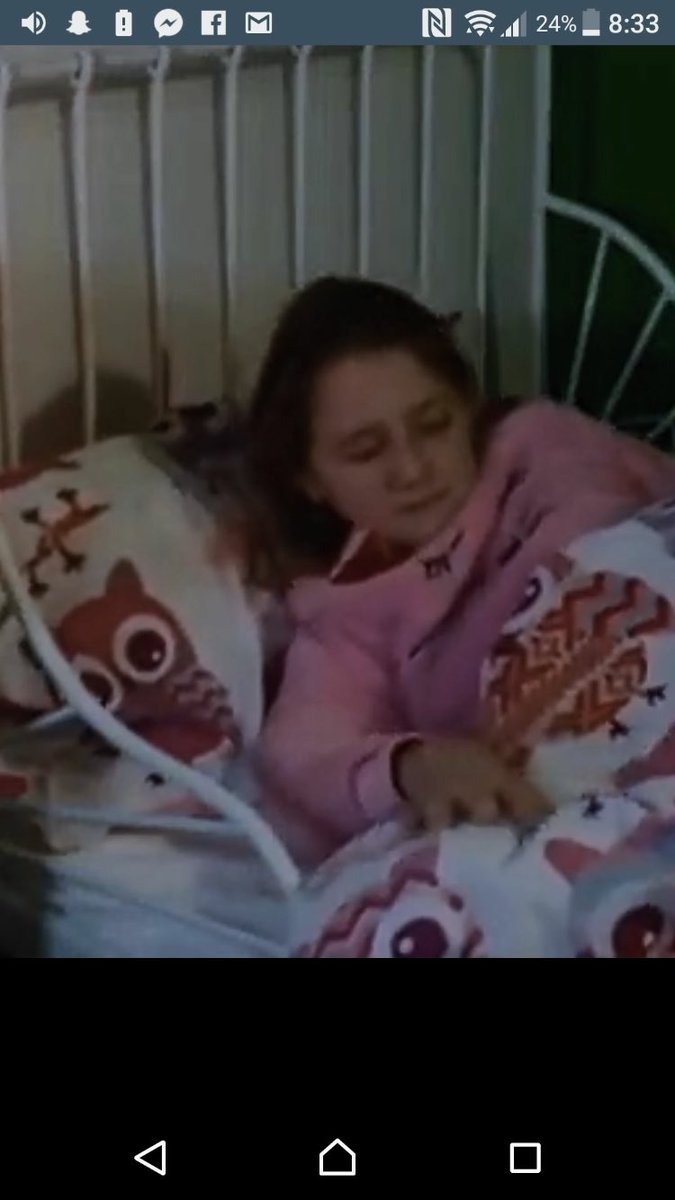 HugillAngela's tweet photo. Blood on the pillow #HollyoaksWhoKilledAmy https://t.co/yOXTQJcwuX