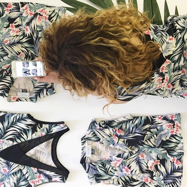 EN MODE TROPIQUES🌴On se lâche, c'est le printemps!! #SS17 #print #Tropical #Iwearmtl #style #loveit >>HEY!>>marigoldmtl.com/shop/