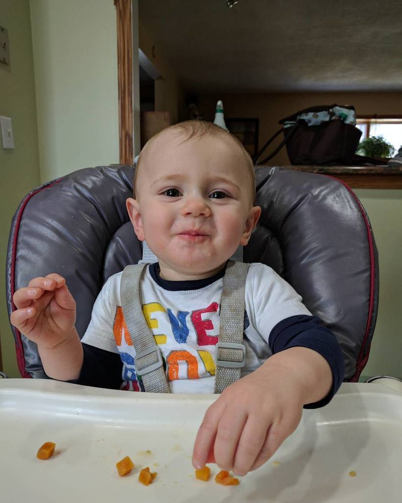 flatliner718's tweet photo. He just keeps getting bigger! #matthewjoseph loves #Watermelon🍉 https://t.co/FngIMJ9B6j https://t.co/BMDlAUUE6N