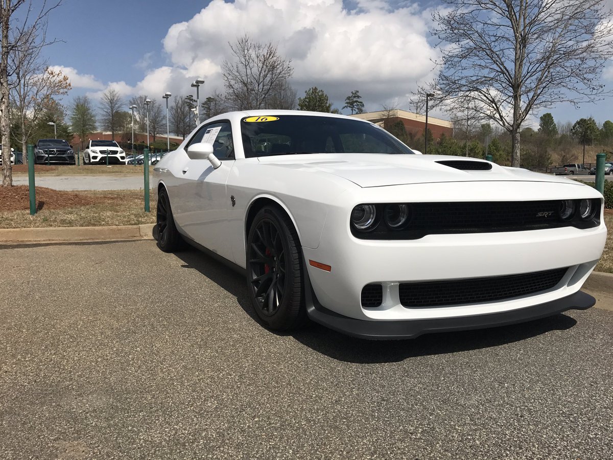 YourBenzAgent's tweet photo. Who wants it?! #2016hellcat #dodge #challenger #Hellcat #atlanta #atl #mercedesbenz #supercharged #707 #charger #viper #mopar #amg https://t.co/WqXxrgacLr