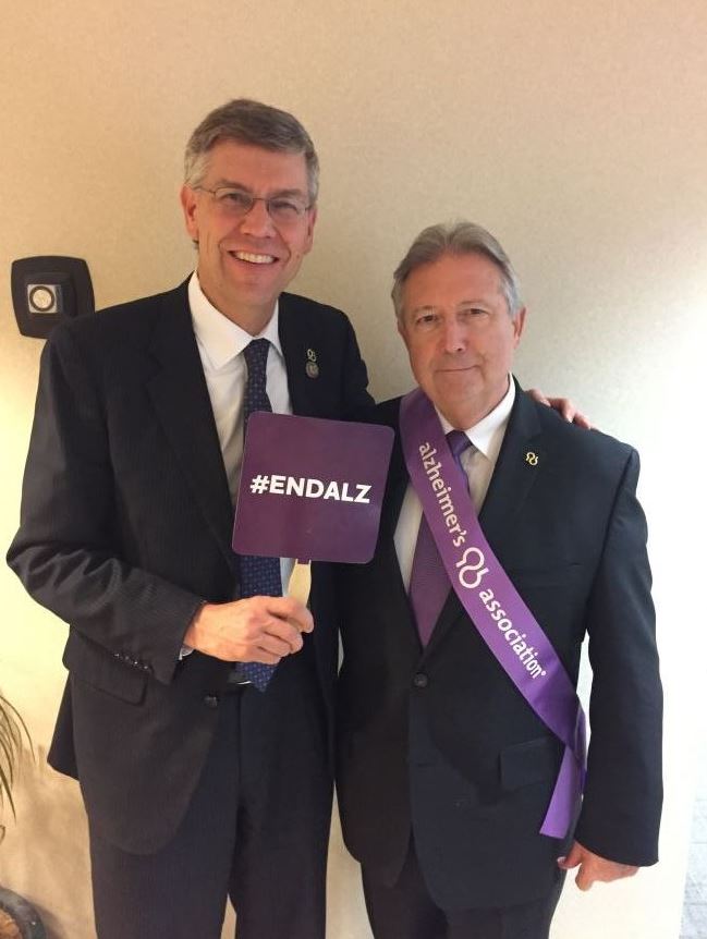 Thousands on Capitol Hill wearing purple today #EndAlz 💜