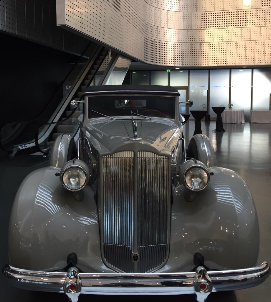 Salta su, ché oggi si va al #mauto !#centroguidetorino #visiteguidate #Torino #automobile