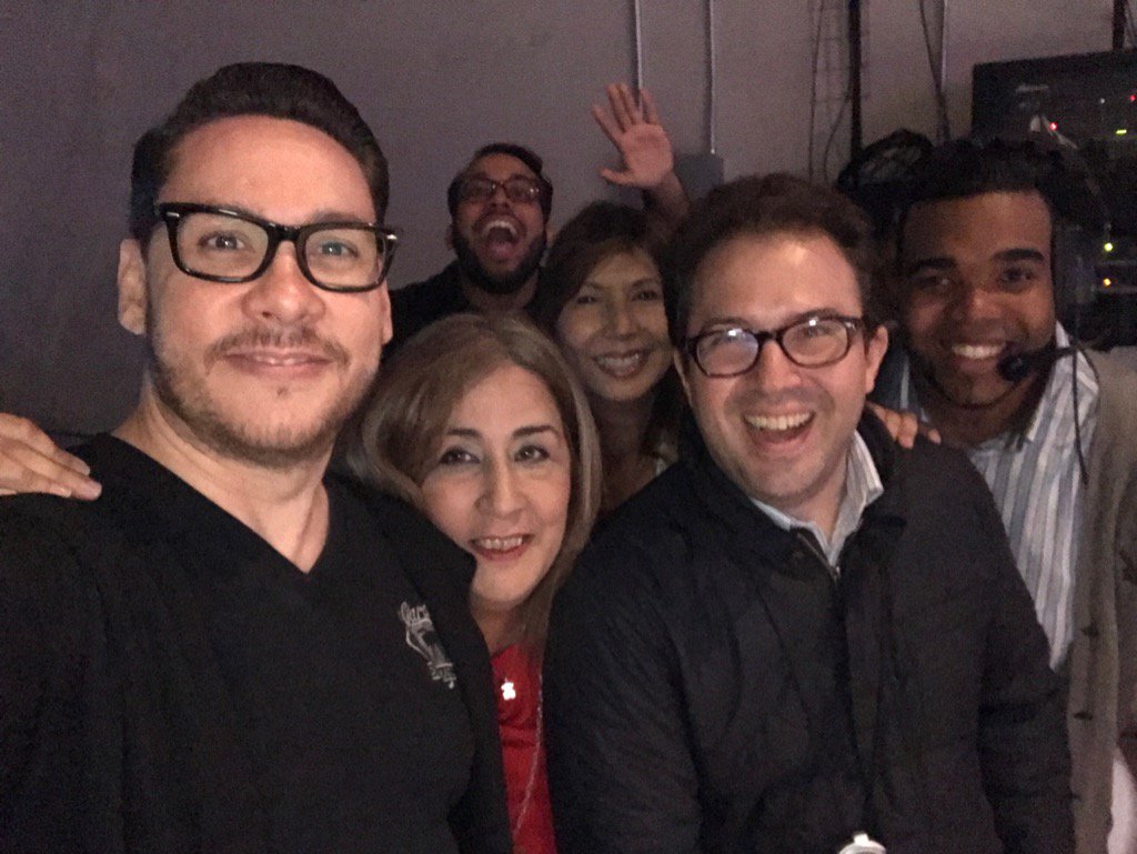MarimarTavarez's tweet photo. Un equipo Soberano @ConJatnna @grupo_calle #elgarageproducciones https://t.co/0GRdyuuHS4