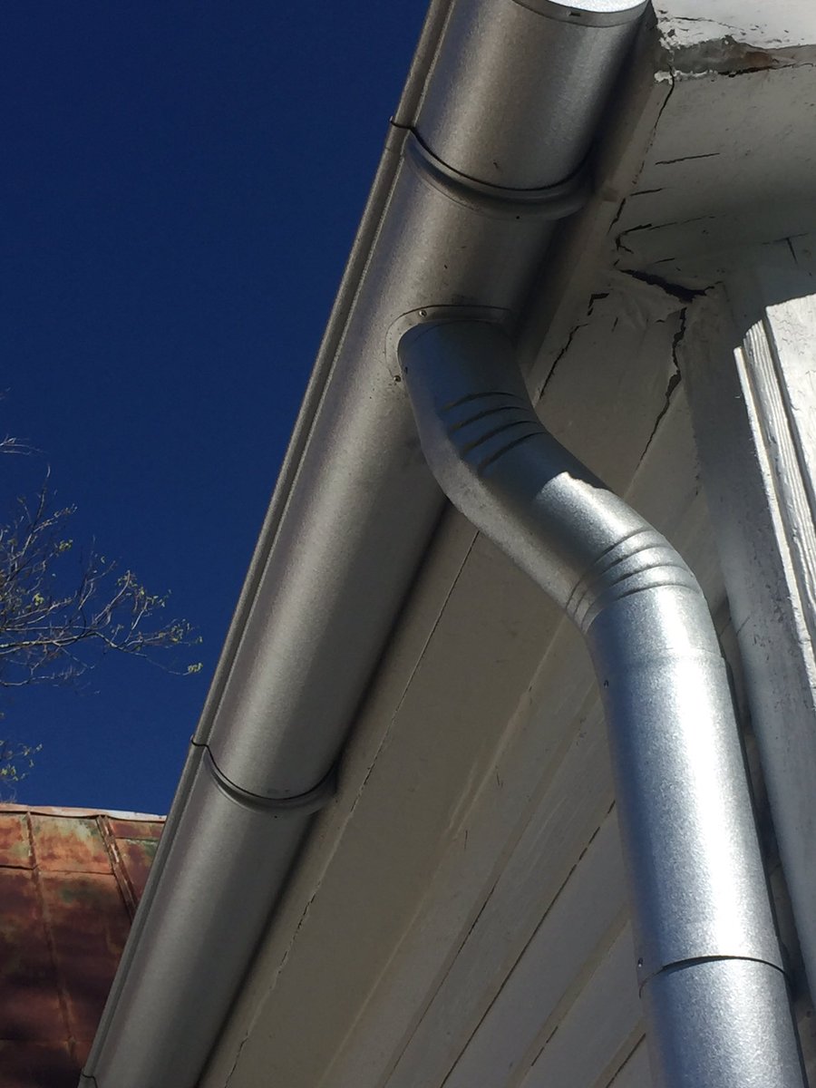 HEARONCONST's tweet photo. Check out our 1/2 round gutter system! https://t.co/MfwFBlYVzP
