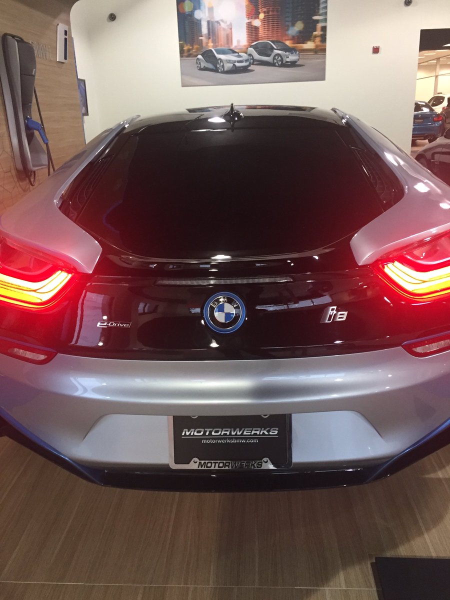 Luxuryauto3's tweet photo. BMW I8 😈🏁🥇👅🔥 https://t.co/QmZyATVRzn
