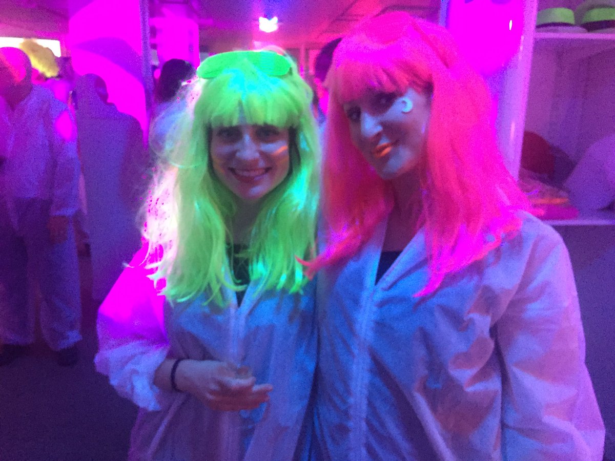 Jurgensen_T's tweet photo. Demolition Party @IPFrance : bye bye Cours Albert 1er, welcome Neuilly, à bientôt Coco ! #Fiesta #RTLFamily #TousUnis en https://t.co/HFPuJWH0dR