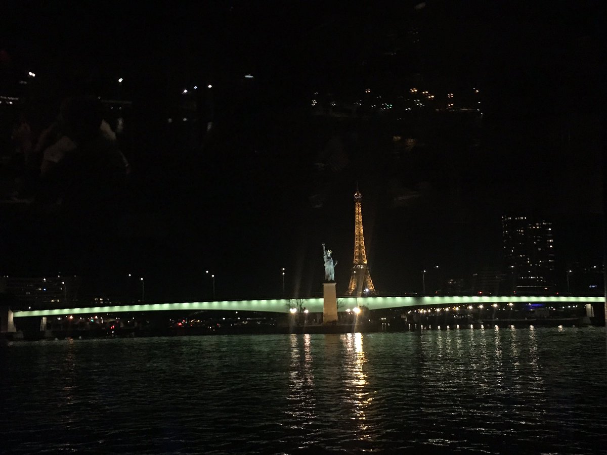 LucyEdenEvents's tweet photo. Seeing Paris by day turning into the night in the best possible way! Thanks to @mi_forums #MIFDisneylandParis #miforums https://t.co/8S5xOq8sCj