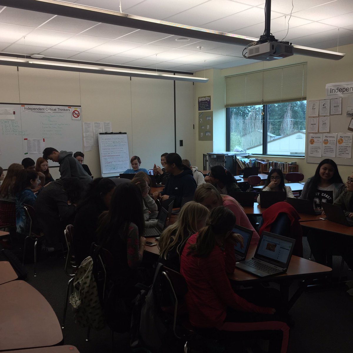 fanslerka's tweet photo. Sts teaching sts to use Seesaw--publishing two voice poems today exploring tribal sovereignty and NA rights #realaudience #bigmake https://t.co/jOHotQFcN9