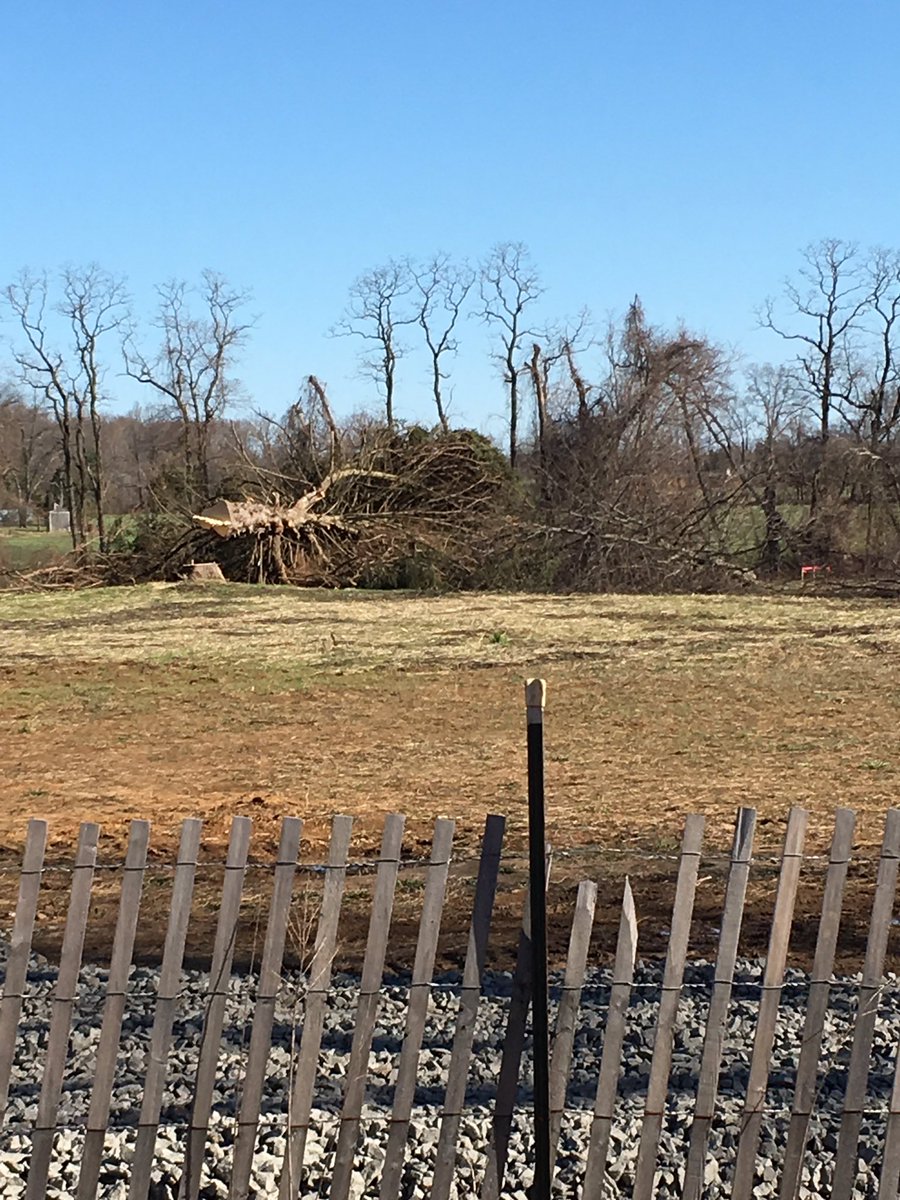 AndreaKatz's tweet photo. @CoryBooker this is what it looks like when NJ is destroyed by a natural gas company in the name of corporate profits. #stopthecompressor https://t.co/9TCBmY9tah