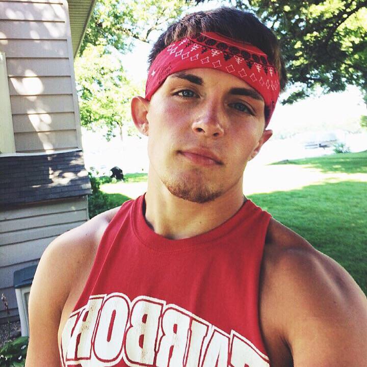 i_love_tohunt's tweet image. Chill Zone🌊😎#CatchUpwithMe #Fam#Liveme CH🅰️NEY.ME™: liveme.com/media/play/?vi…
