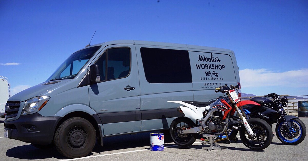 AaronColton's tweet photo. Breaking in the new steed ripping laps with @wooliesworkshop at the @bonniermotorcyclegroup #HackdayTrackday #StreeTripleR #Supermoto https://t.co/je8kx5f6Dh