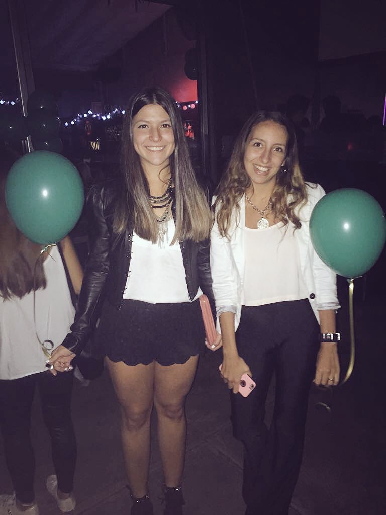 Aguusmichelli's tweet photo. Mi fiel compañera de salidas💕💕@Candega https://t.co/5SCxNib9iU