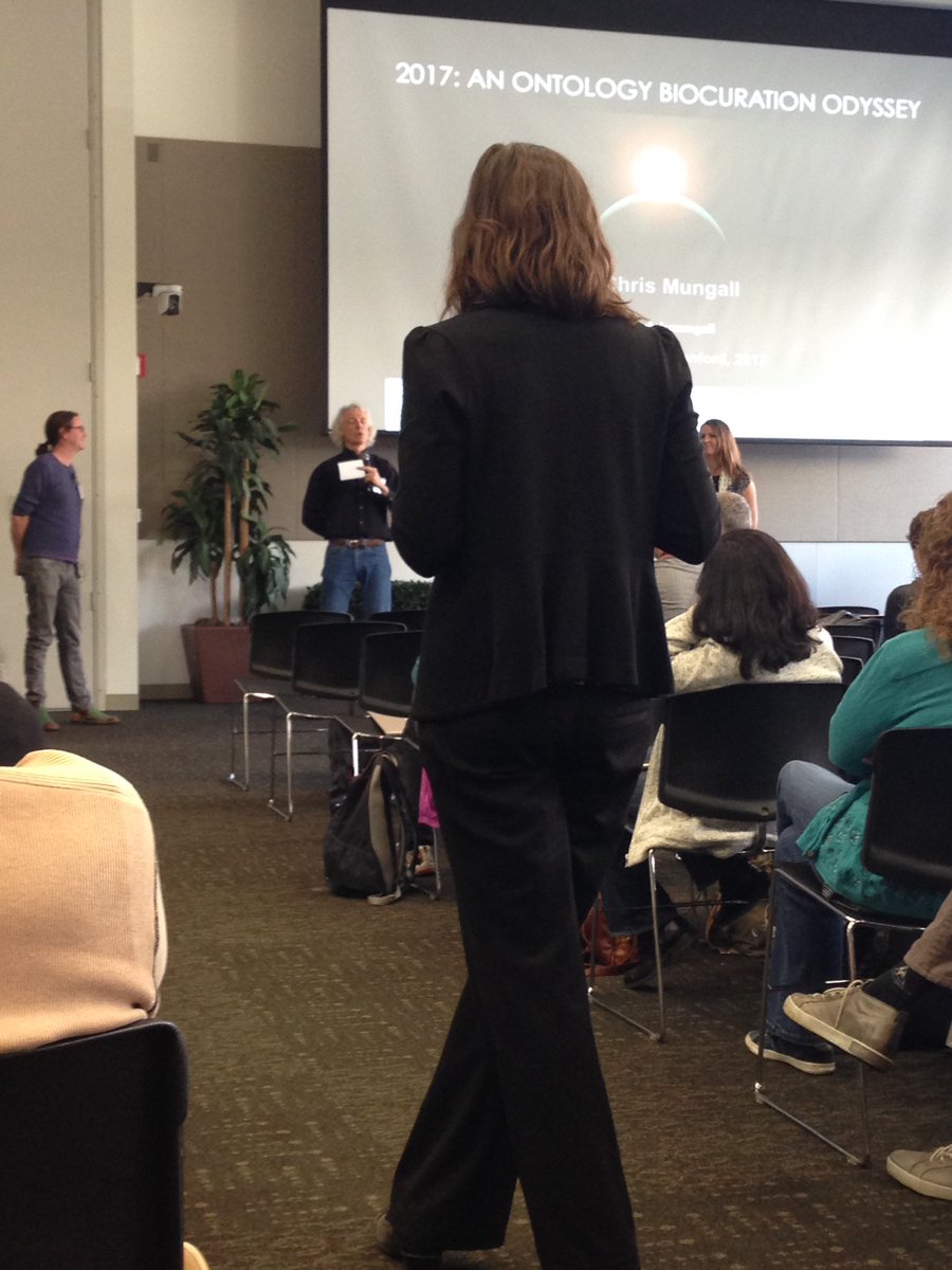 SSirarat's tweet image. And the exceptional contributions to #biocuration award goes to....@chrismungall congrats!!! #biocuration2017