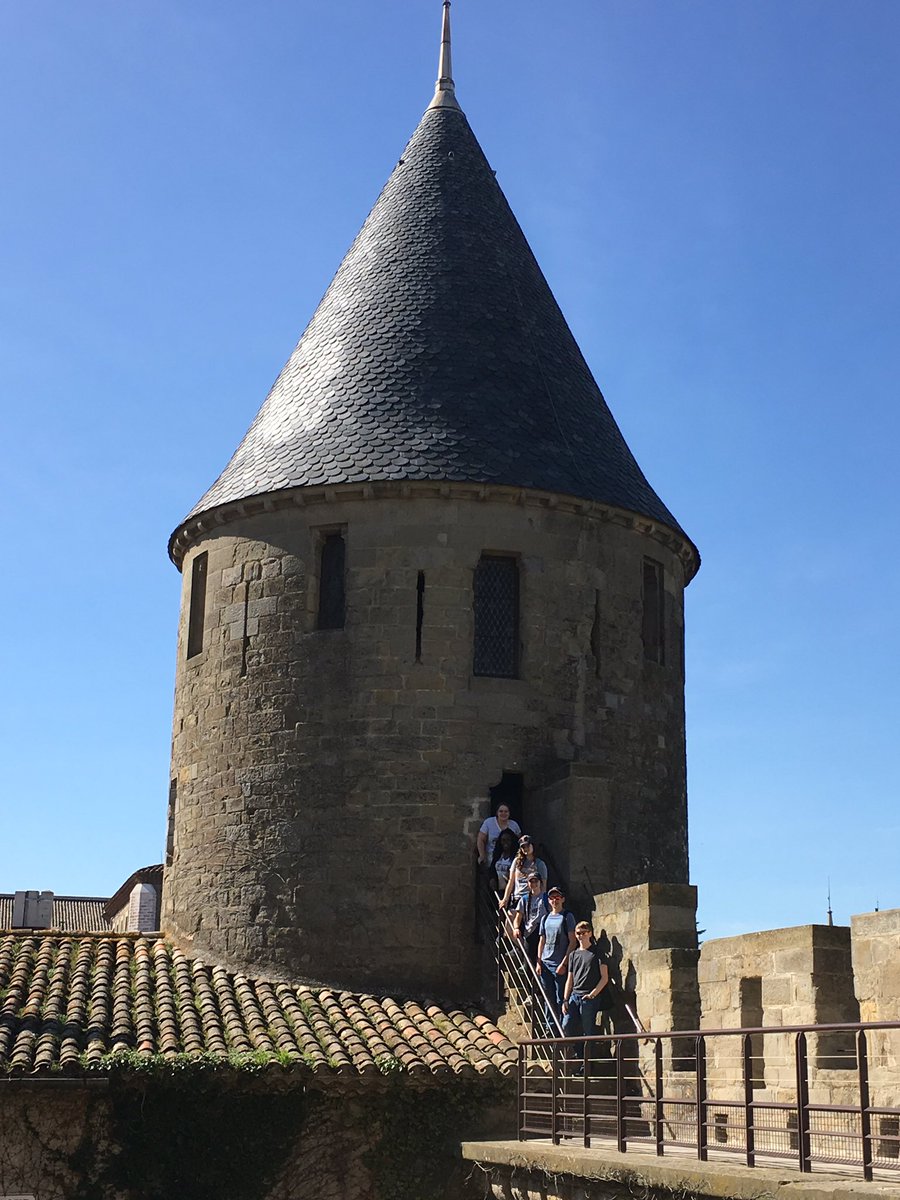 cmmonzingo's tweet photo. Seems like everyone was happy to visit the Carcassonne castle in France today!#AvonTakesEurope https://t.co/dOapu6MQLW