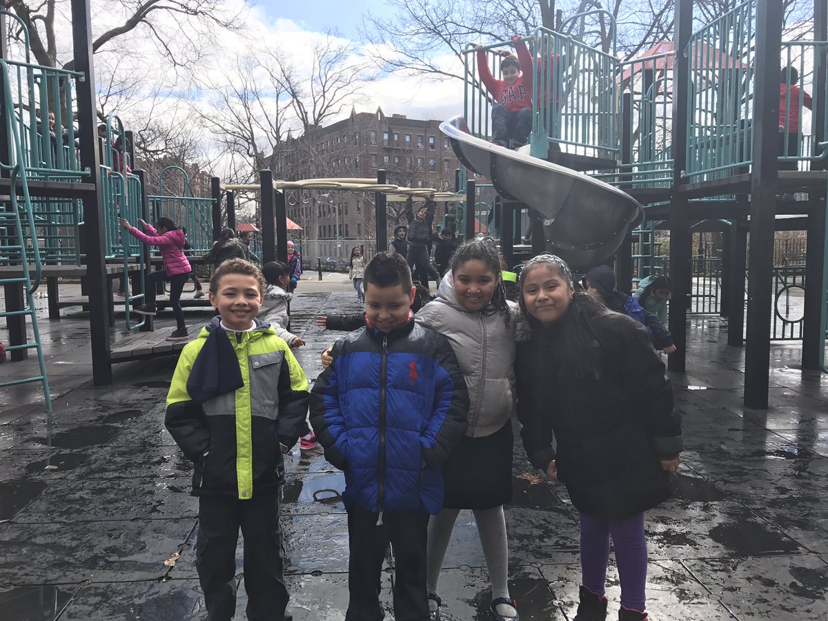 2ndGradeJKO's tweet image. #class202 had a great time on their walking trip to the park this morning!☀️😃 @PS66JKO