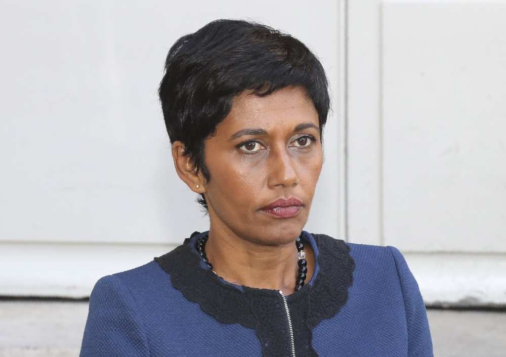 Guyane : le gouvernement prévoit un pacte de 4 milliards d'euros trib.al/CQHjylT