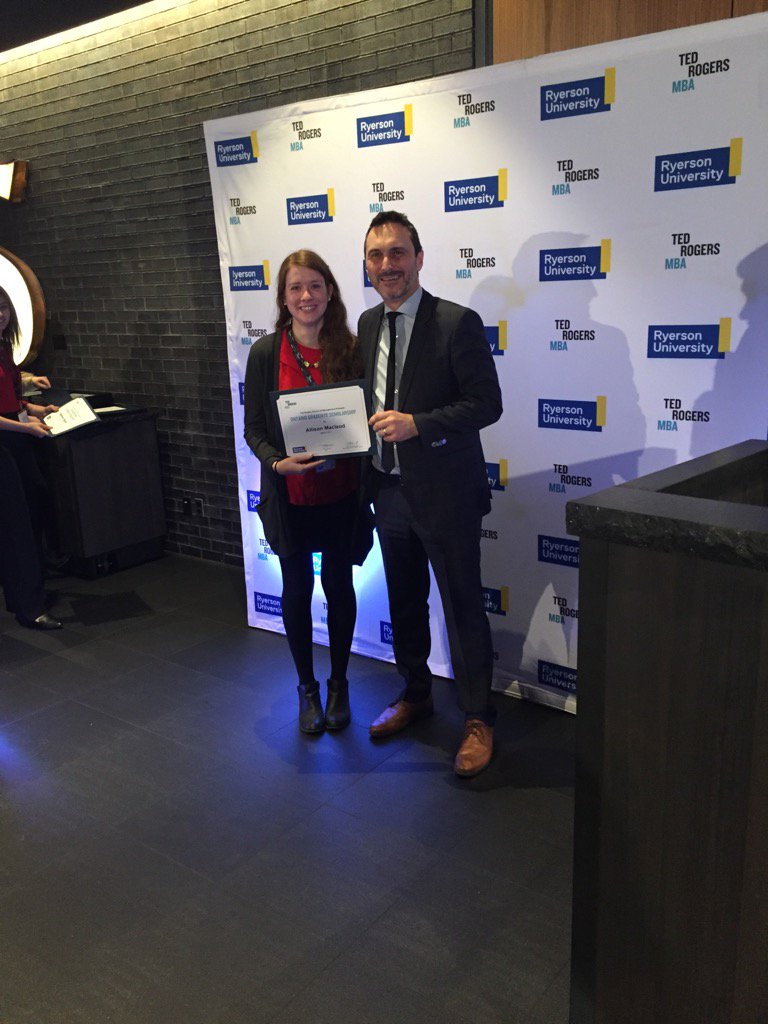 Celebrating <a href="/TedRogersMBA/">Ted Rogers MBA</a> scholarship winners. Congrats <a href="/itsamacleod/">Allison Macleod</a> for winning an OGS! <a href="/RyersonU/">Ryerson University</a> #leadership