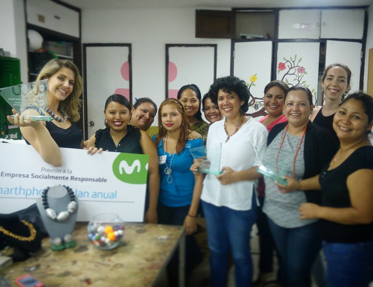 Felicidades a <a href="/ChurecaChic/">Chureca Chic</a> por tu reconocimiento en los premios de <a href="/Apen_Nicaragua/">APEN Nicaragua</a>. Les estamos orgullosas! #MujeresEmpoderadas #SocEnt